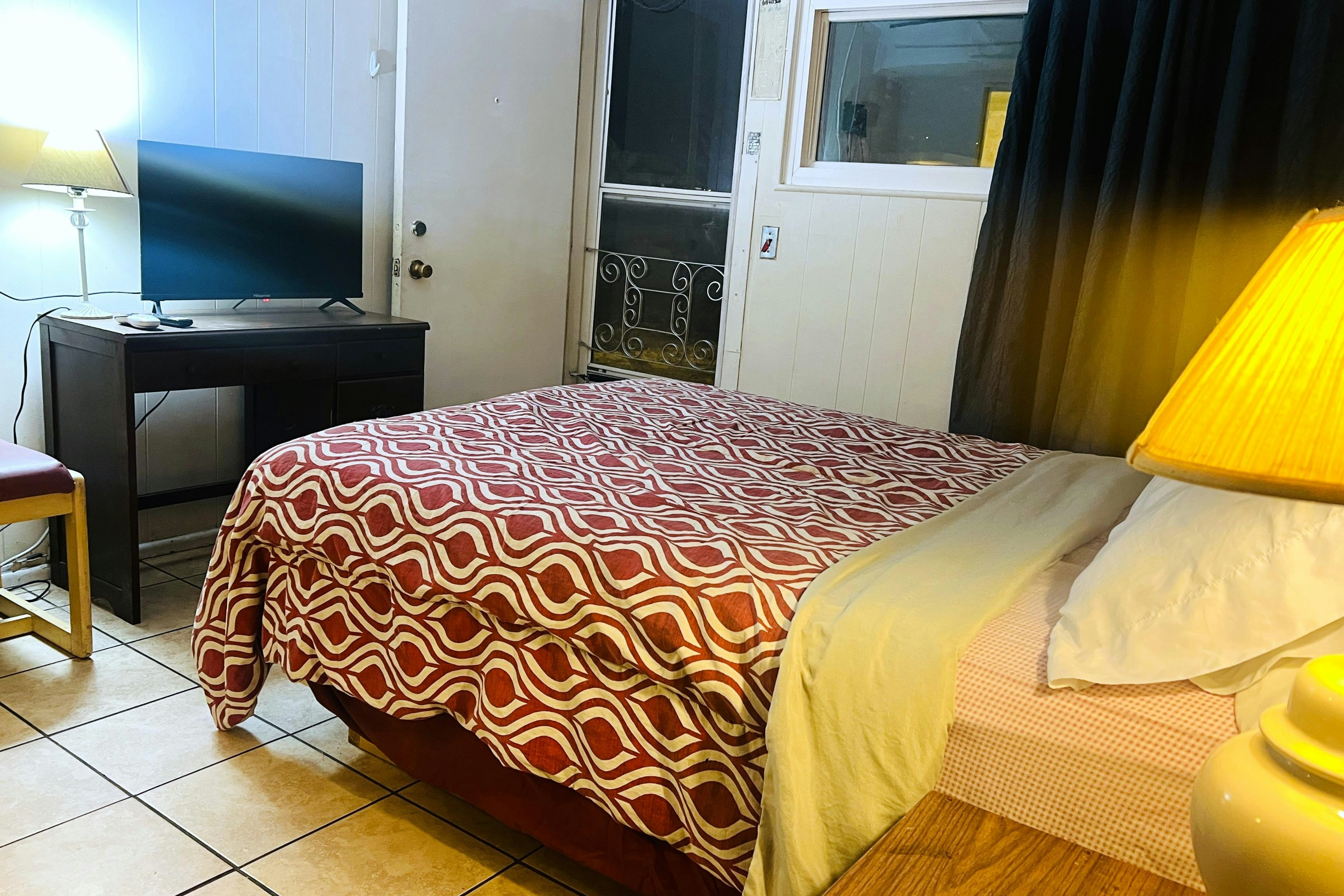 Sparta Motel Near St. Louis / Mississippi River IL 12/27