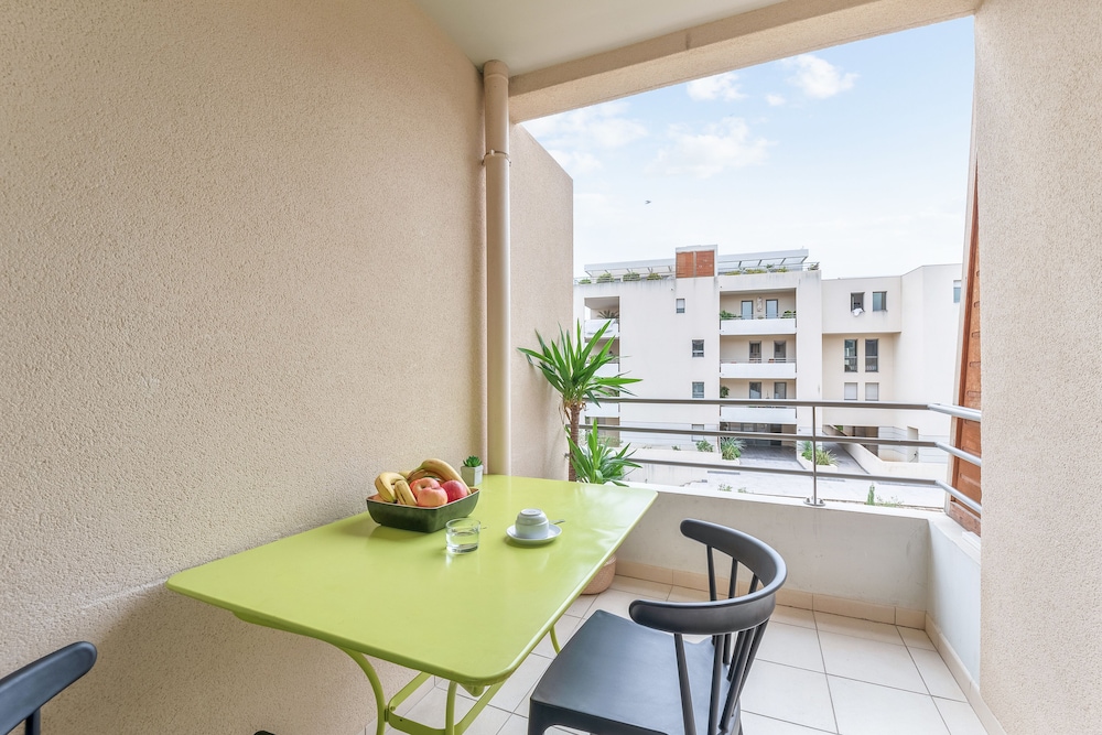 Appart City Confort La Ciotat Cote Port 56/60