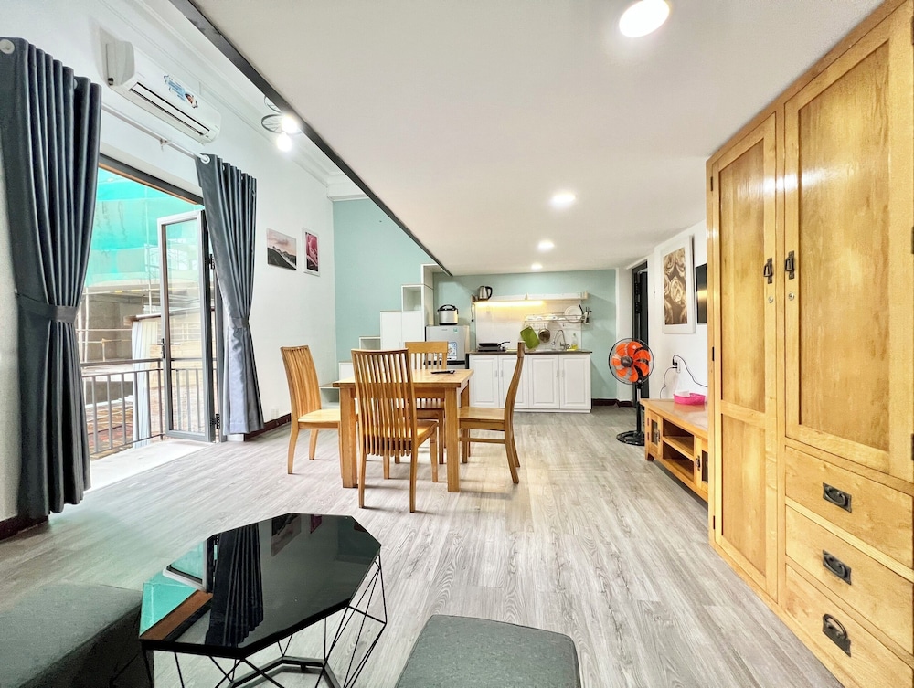 Halo Serviced Apartment 32/50