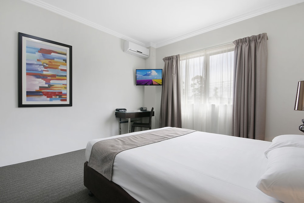 ValueSuites Penrith 32/60
