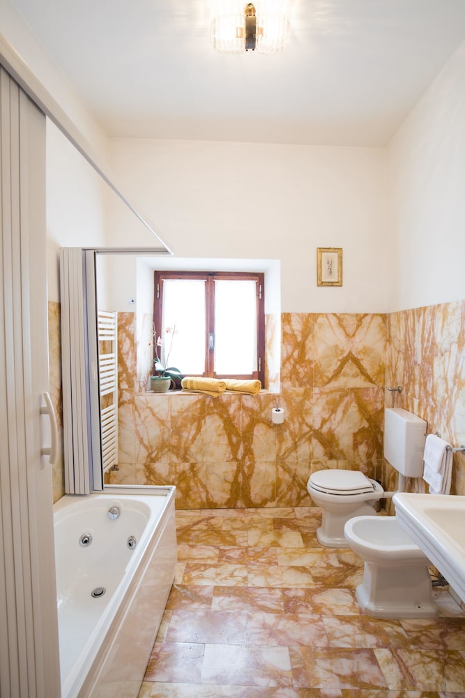 Residenza Fabroni 24/48