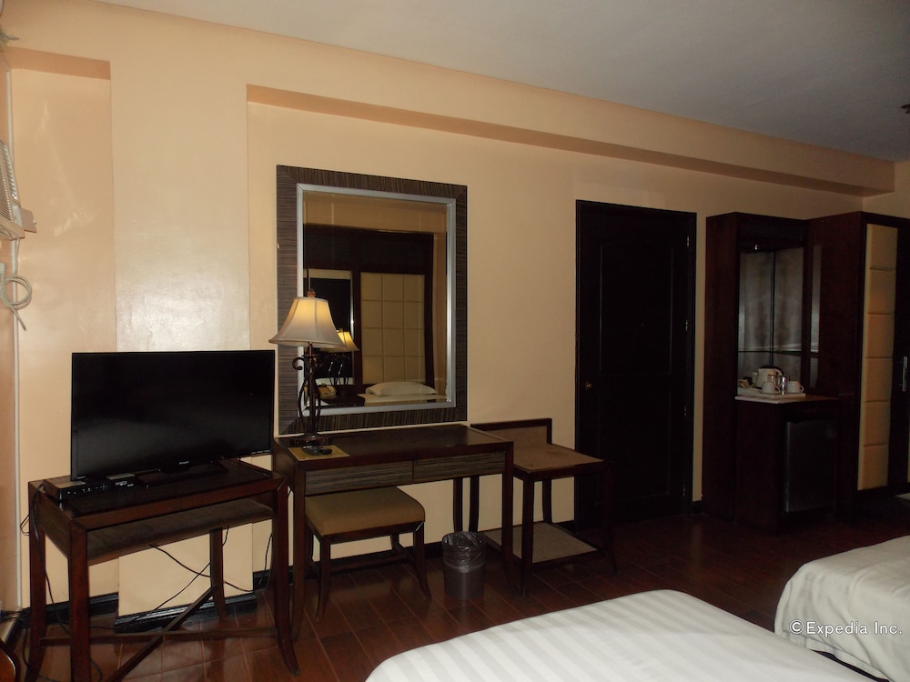 Planta Centro Bacolod Hotel Residences 11/46