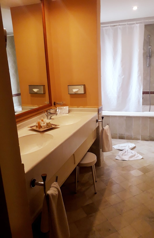 Alhambra Thalasso 54/63