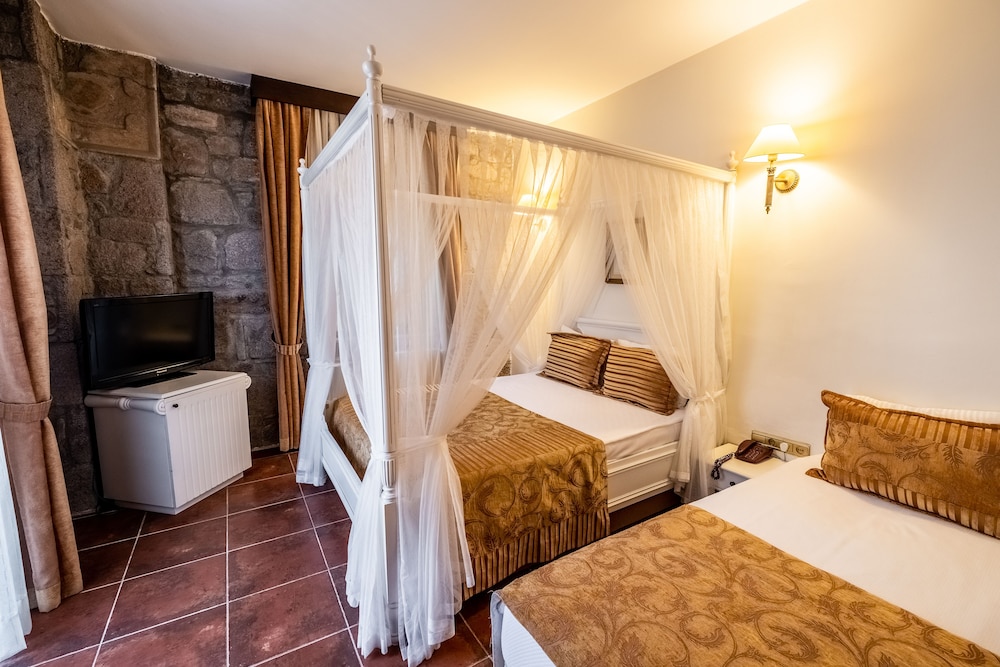 Tas Hotel 17 13/50