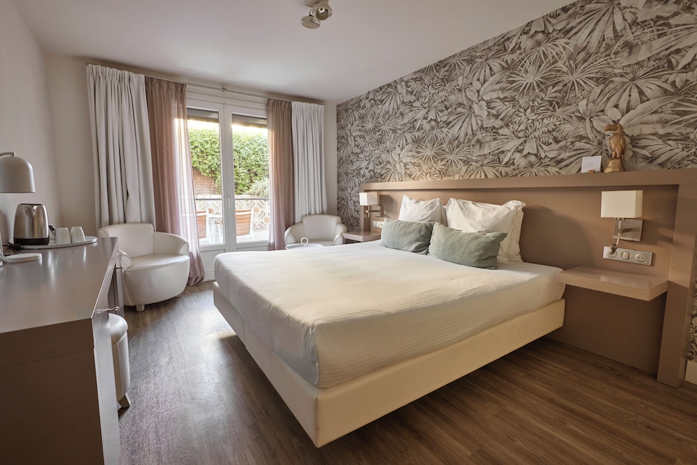 Van Der Valk Hotel Le Catalogne 18/72