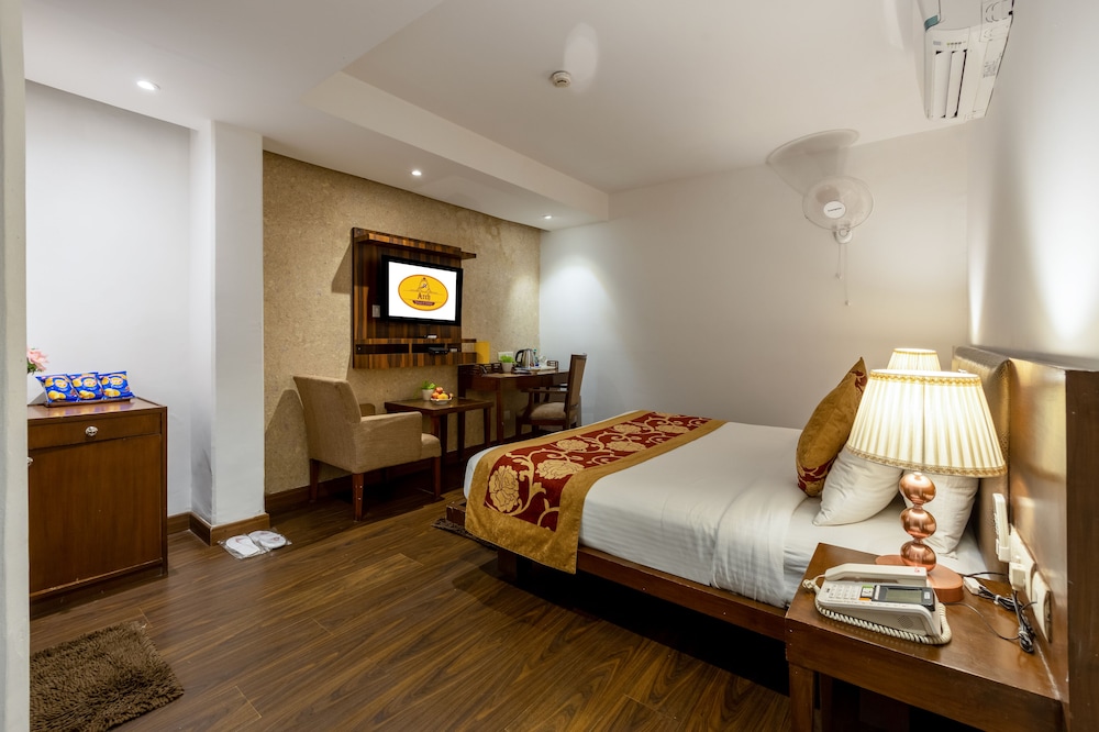 غرفة ديلوكس بسرير كينج، Hotel Arch Plaza 9/10