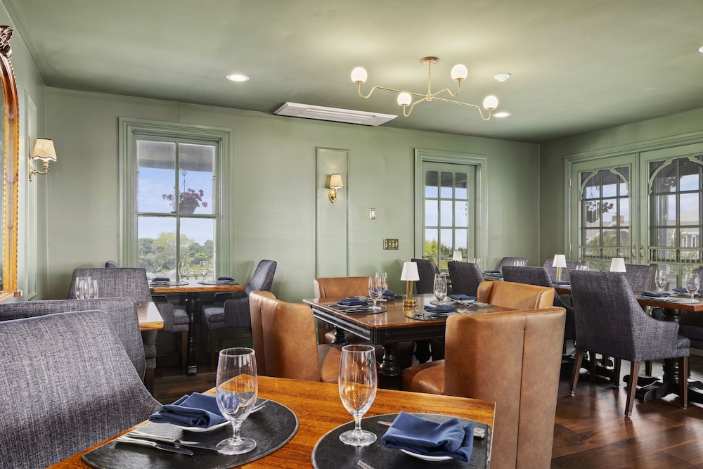 The Atlantic Inn 35/50