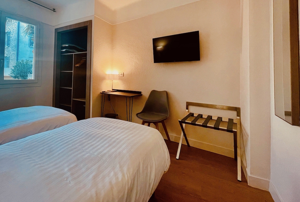 Hotel Courbet 19/60