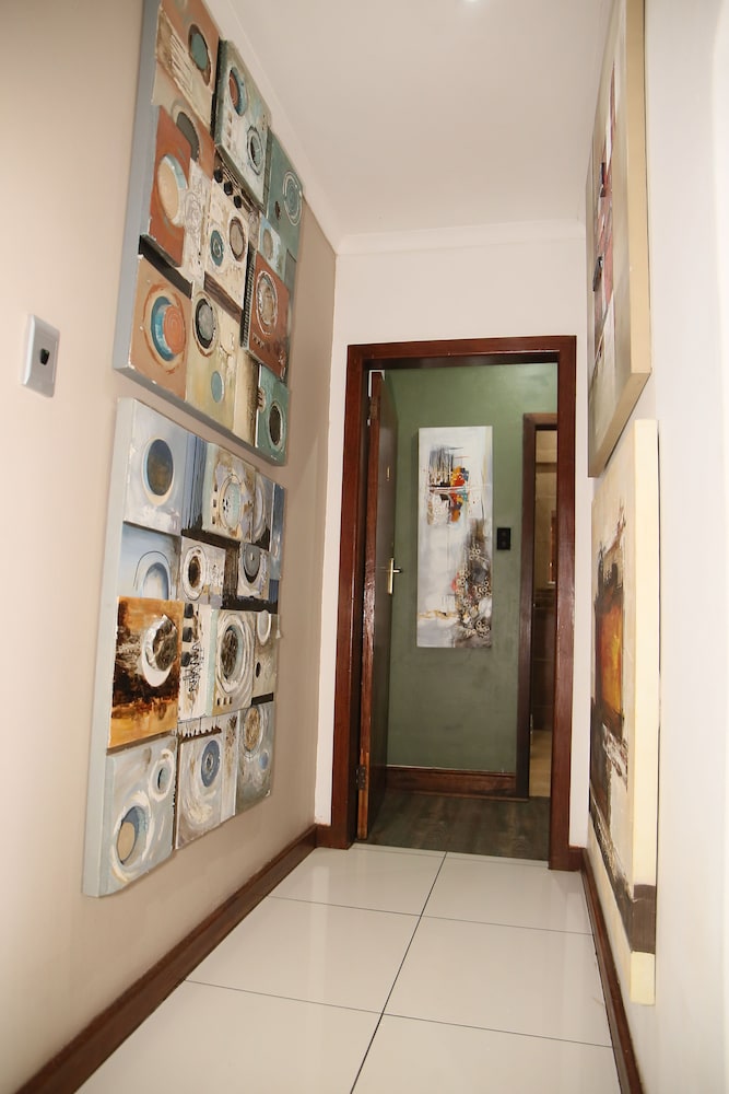 Moon River Guest House 3/50