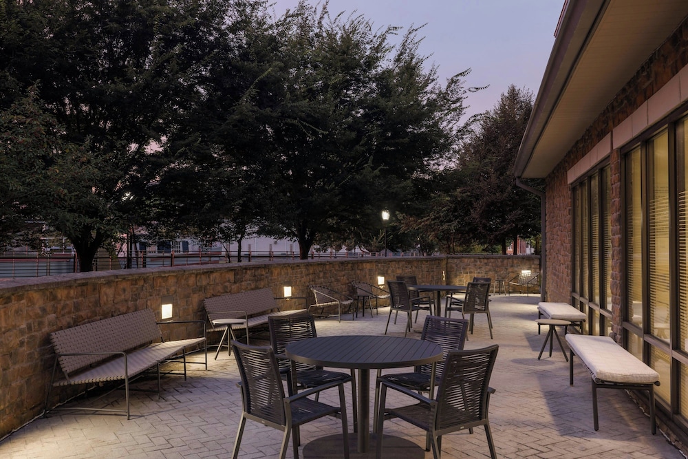 Fairfield Inn Suites Cumberland 32/50