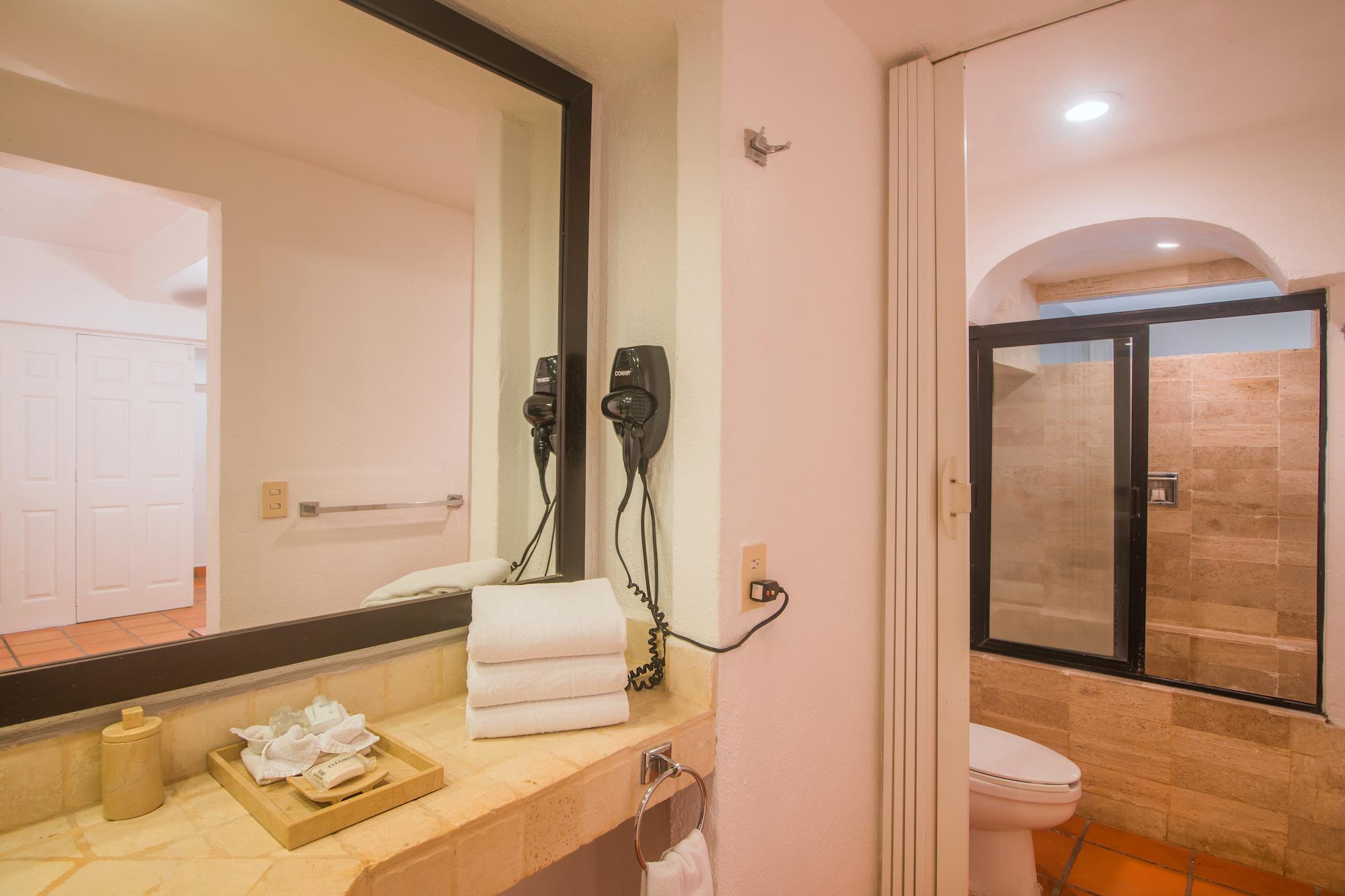 غرفة عائلية بإطلالة على البحر، One Beach Street Puerto Vallarta 6/6