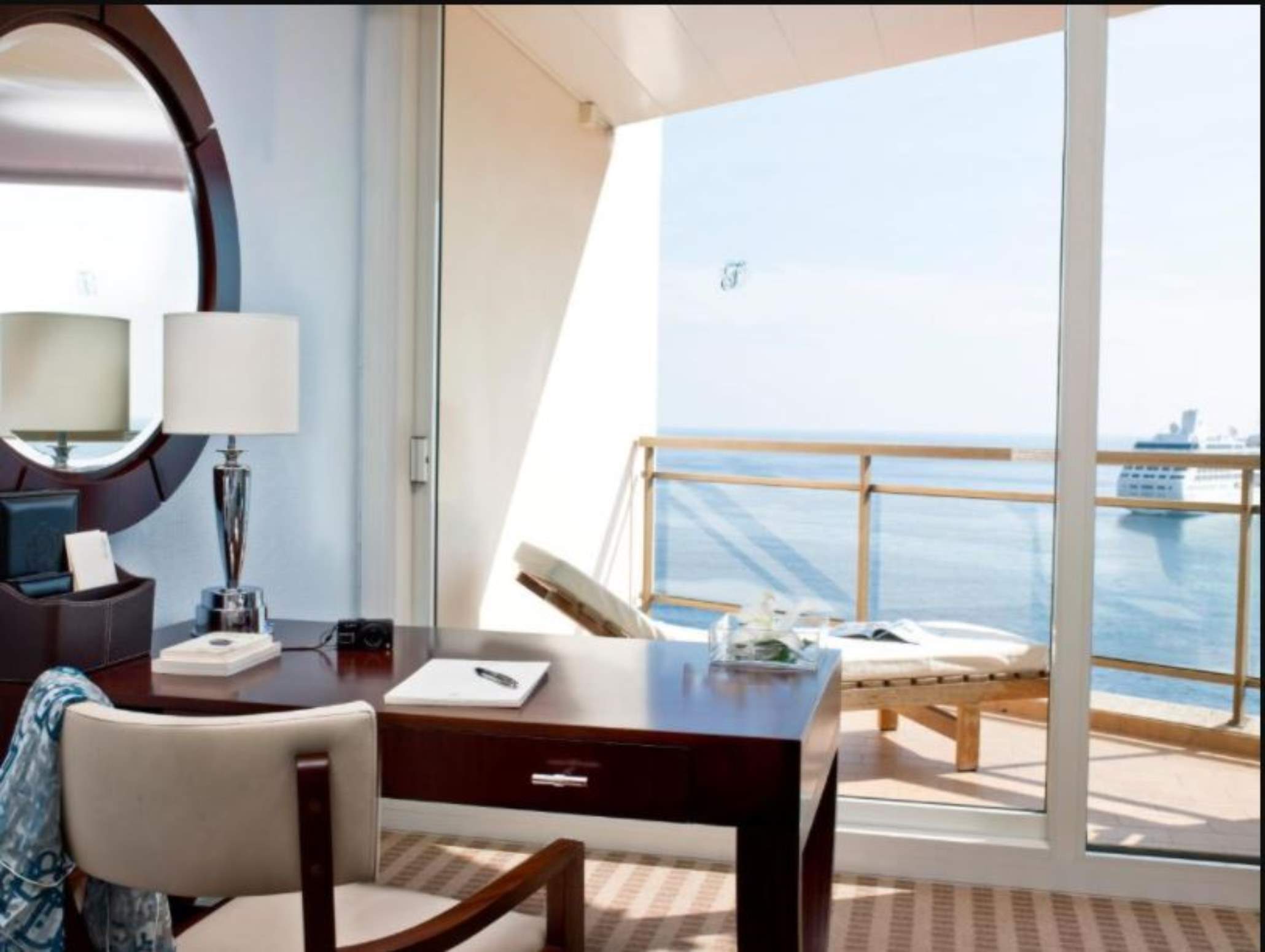 Room, Double or Twin Bed, Sea View