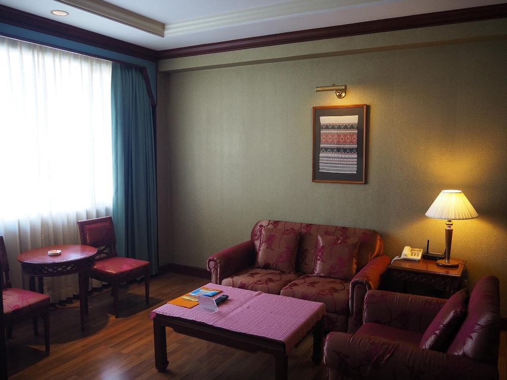 Charoenthani Khonkaen Hotel 42/56