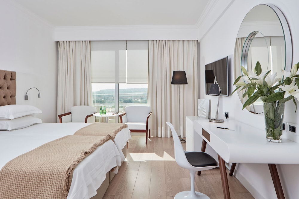 Grecian Park Hotel 55/75