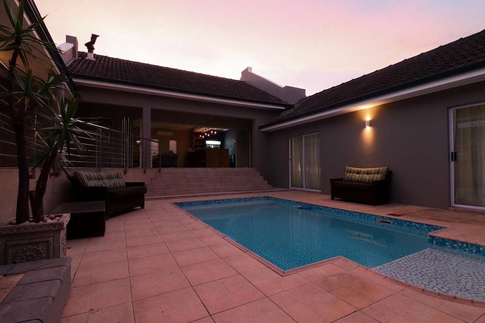 The Hill Boutique Bed & Breakfast 25/30