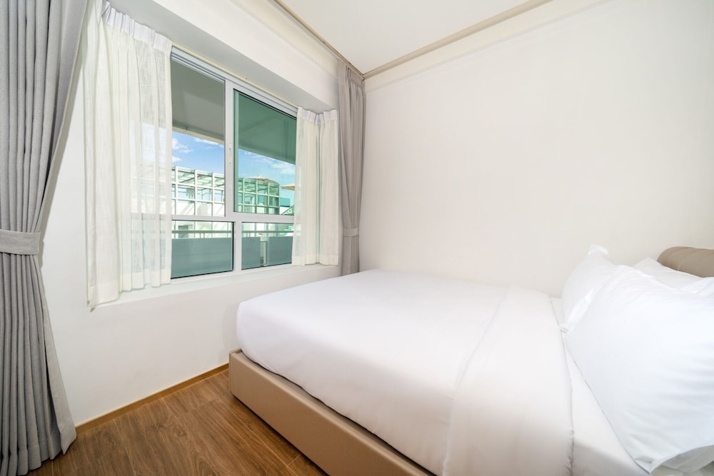 Chalong Marina Bay View Phuket 13/45