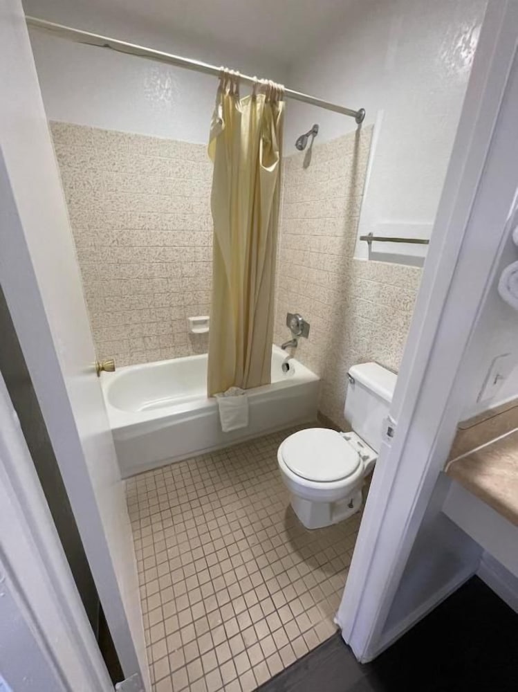 Palms Inn & Suites 47/50