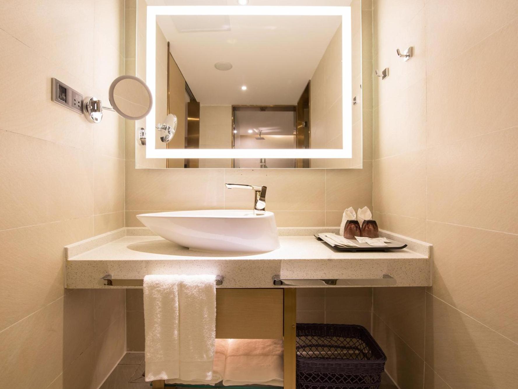 Lavande Hotels Chongqing (Qijiang Railway Station Mingyang Plaza) 51/54