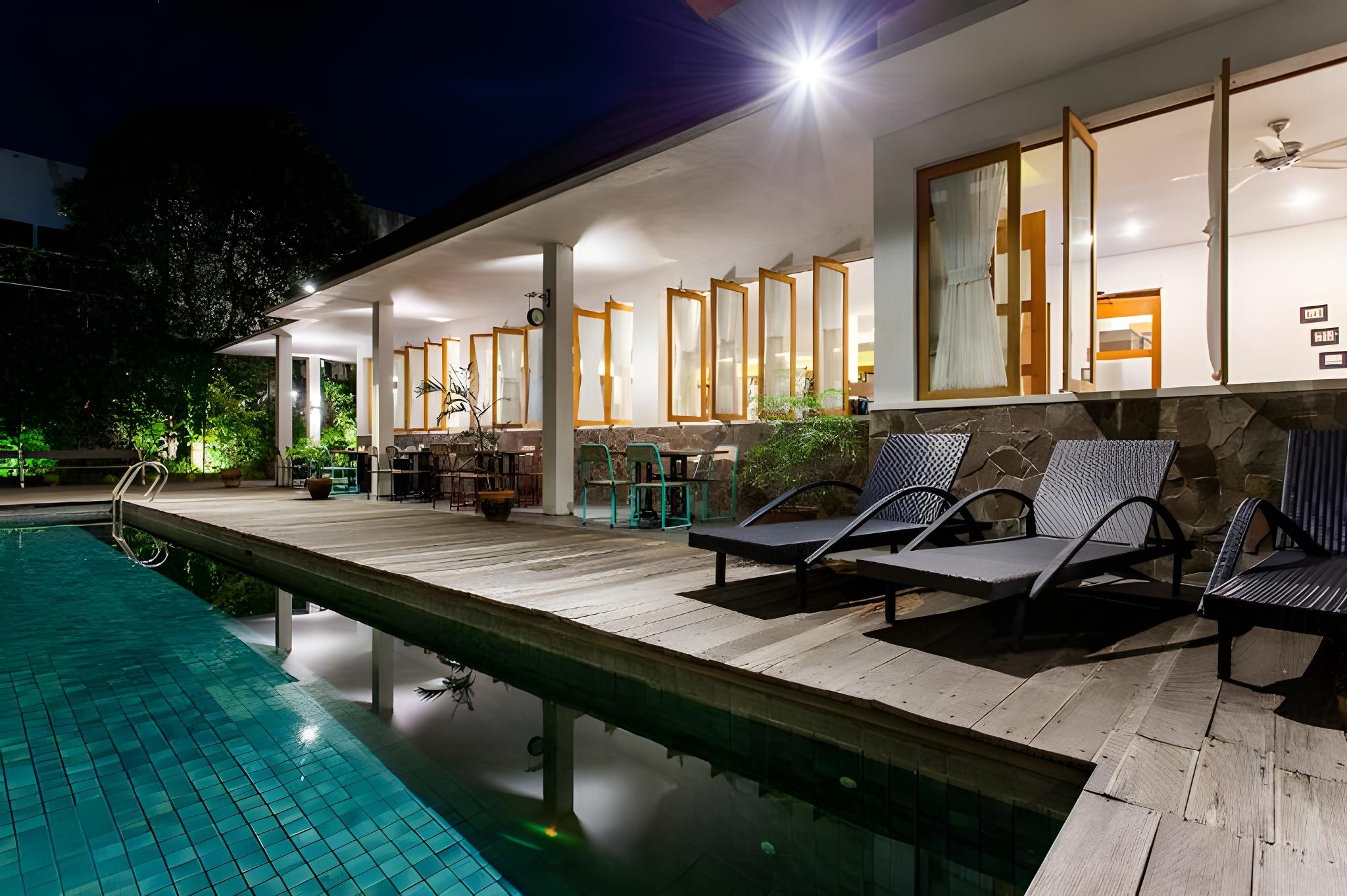 Hotel Blambangan 24/46