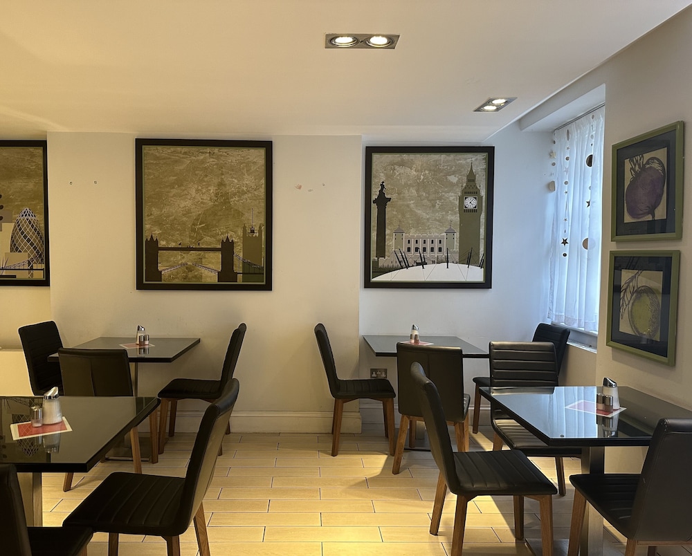 Bloomsbury Palace Hotel 33/50