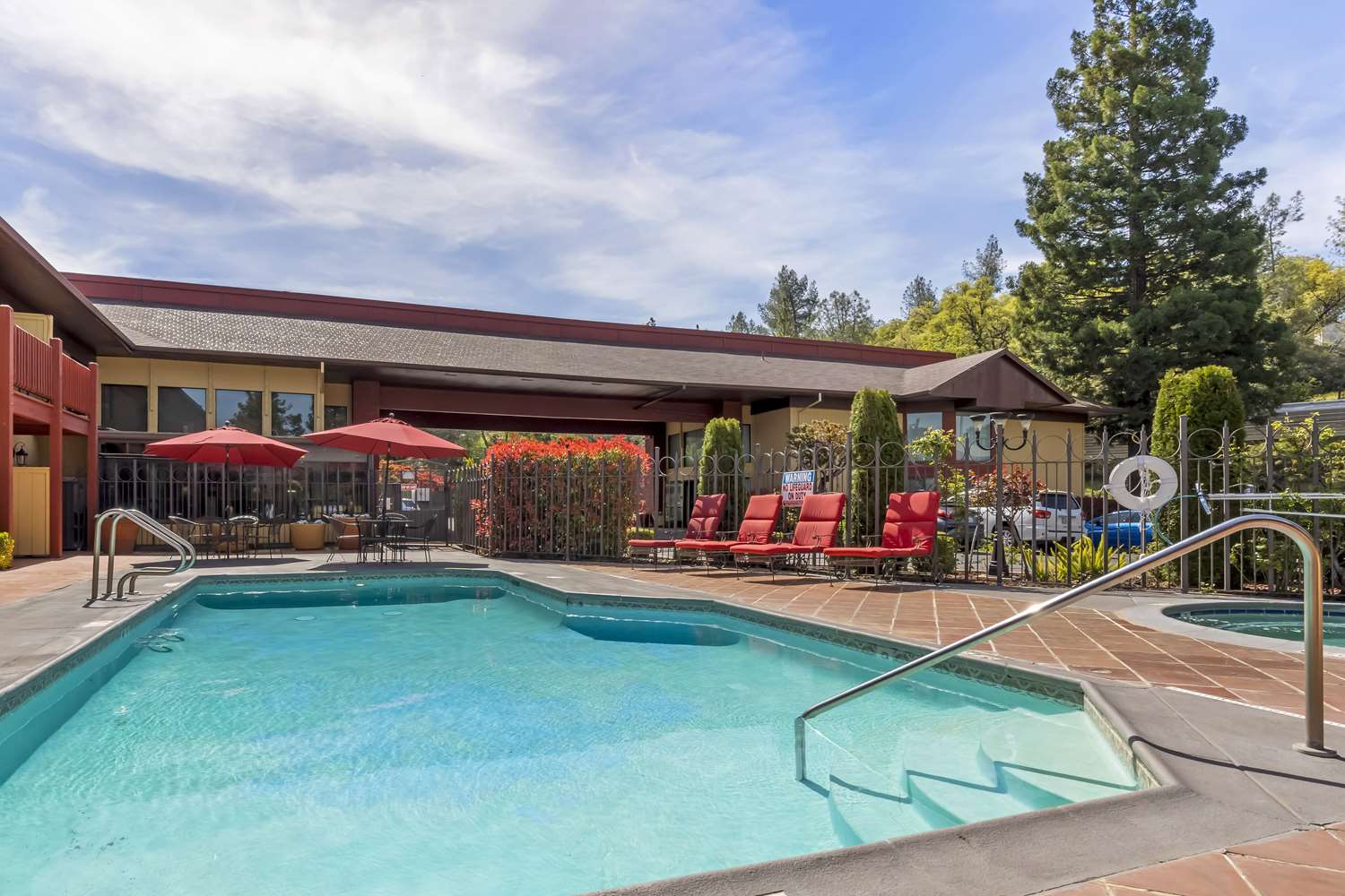 Best Western Plus Placerville Inn 33/49
