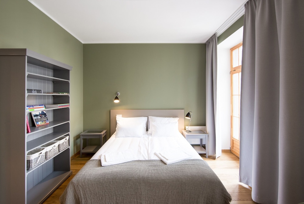 PREMIUM, STUDIO, BALCONY