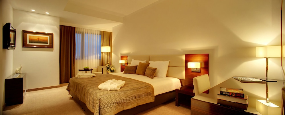 JUNIOR SUITE, STUDIO