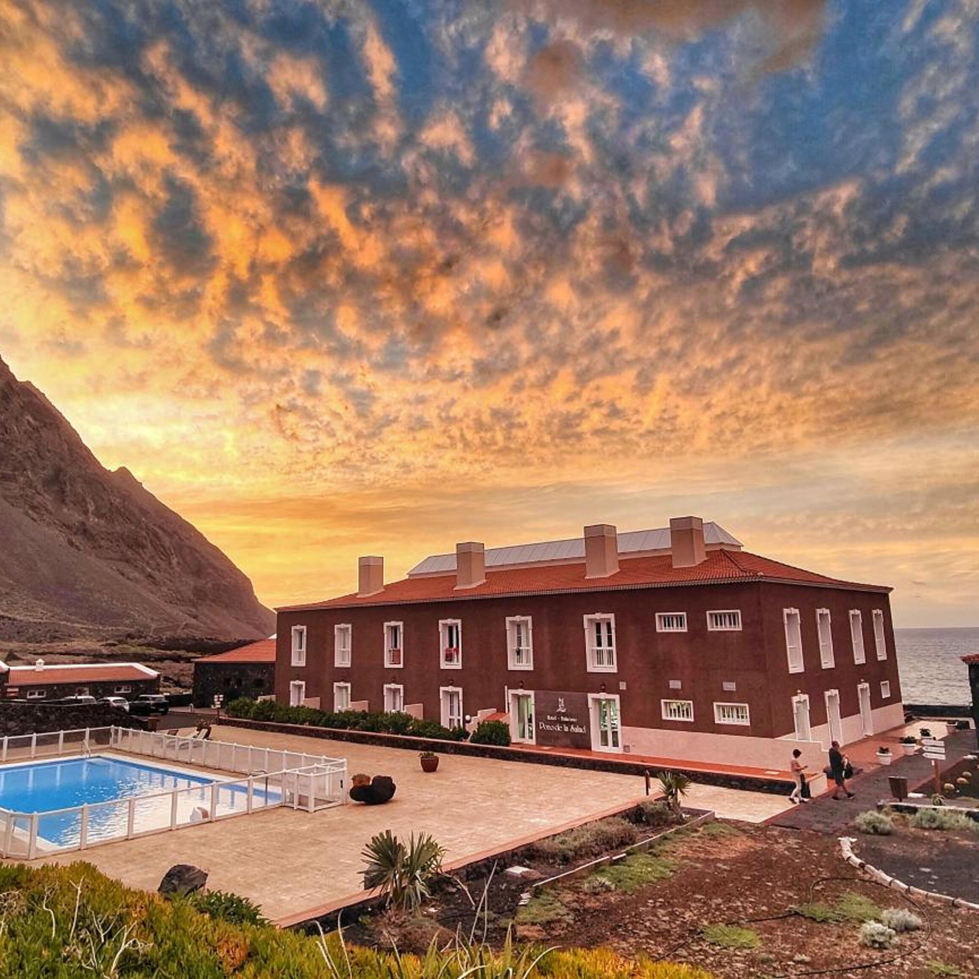 Hotel Balneario Pozo de La Salud 31/39