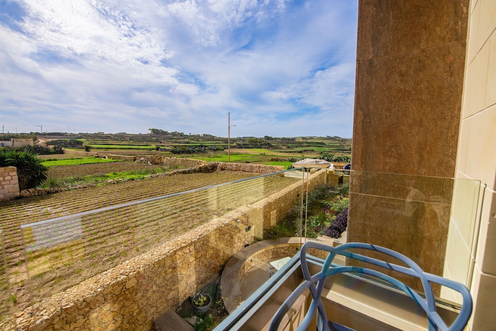 Santa Lucia Boutique Hotel 36/50