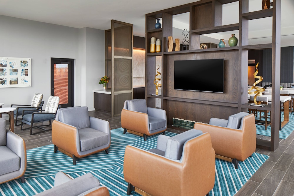 UNC Charlotte Marriott Hotel & Conference Center 27/47