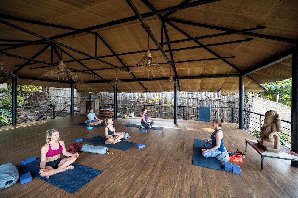 Anahata Retreat 24/50