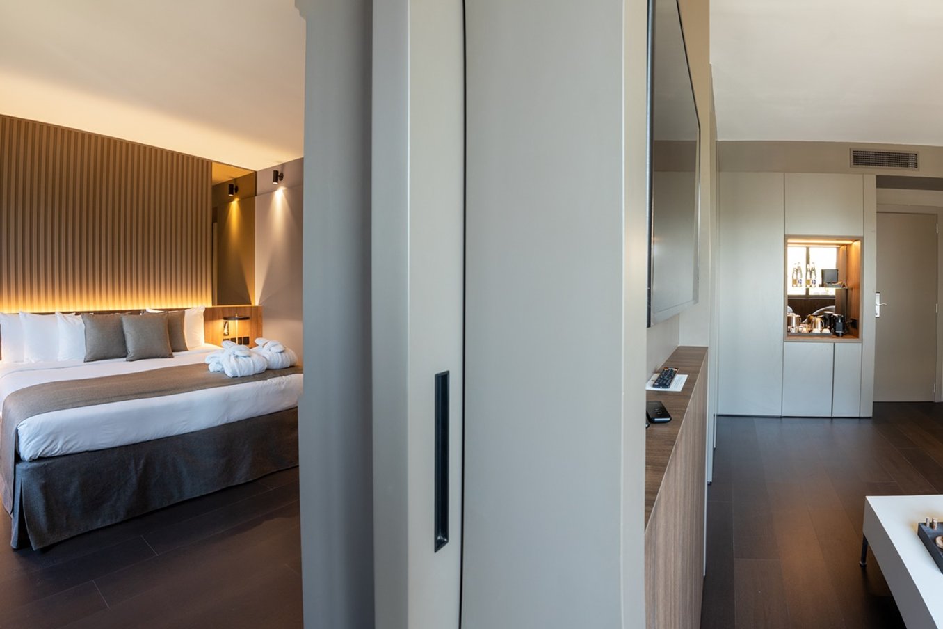 Barcelona Airport Hotel 86/86