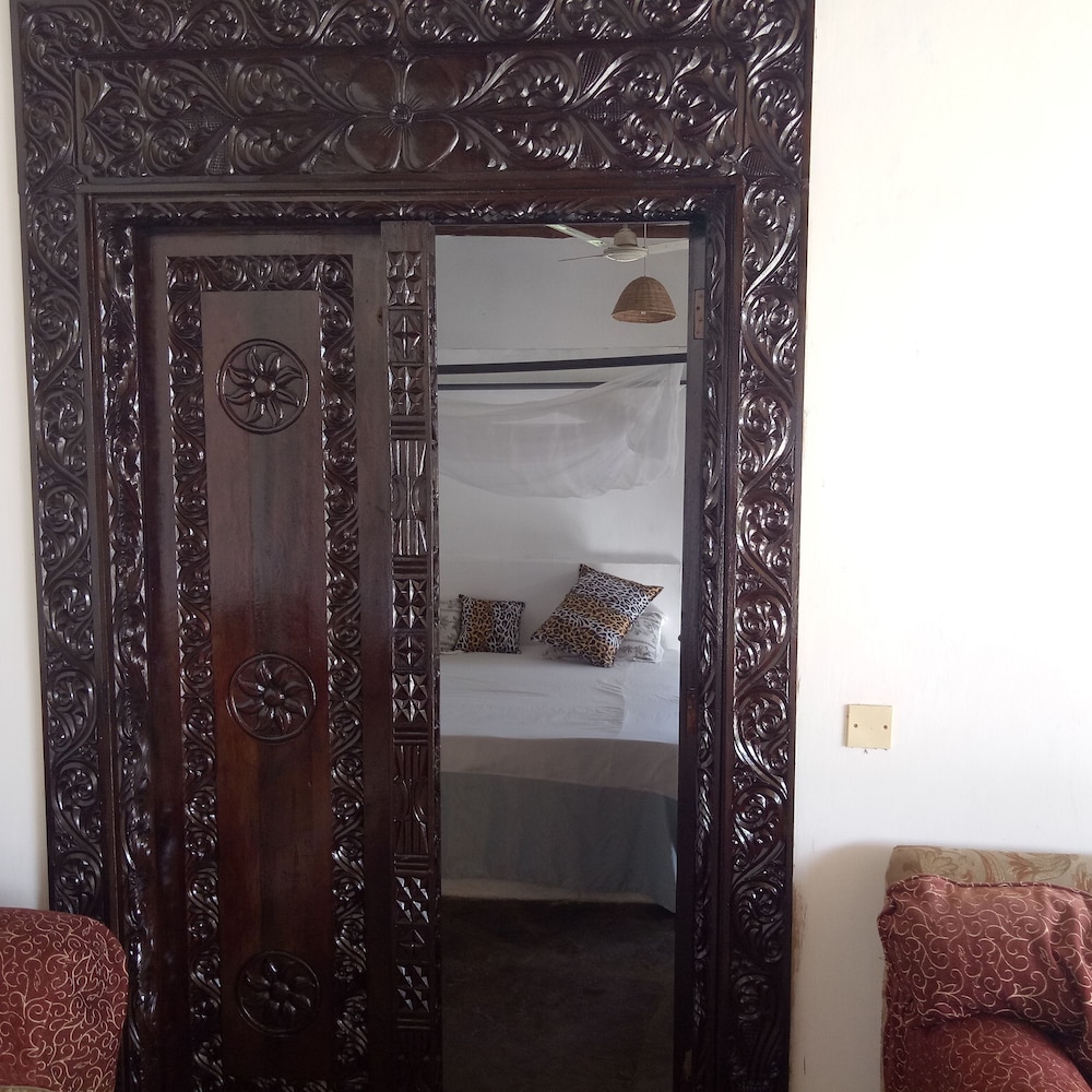 Travellers Inn Resort Malindi 1/34