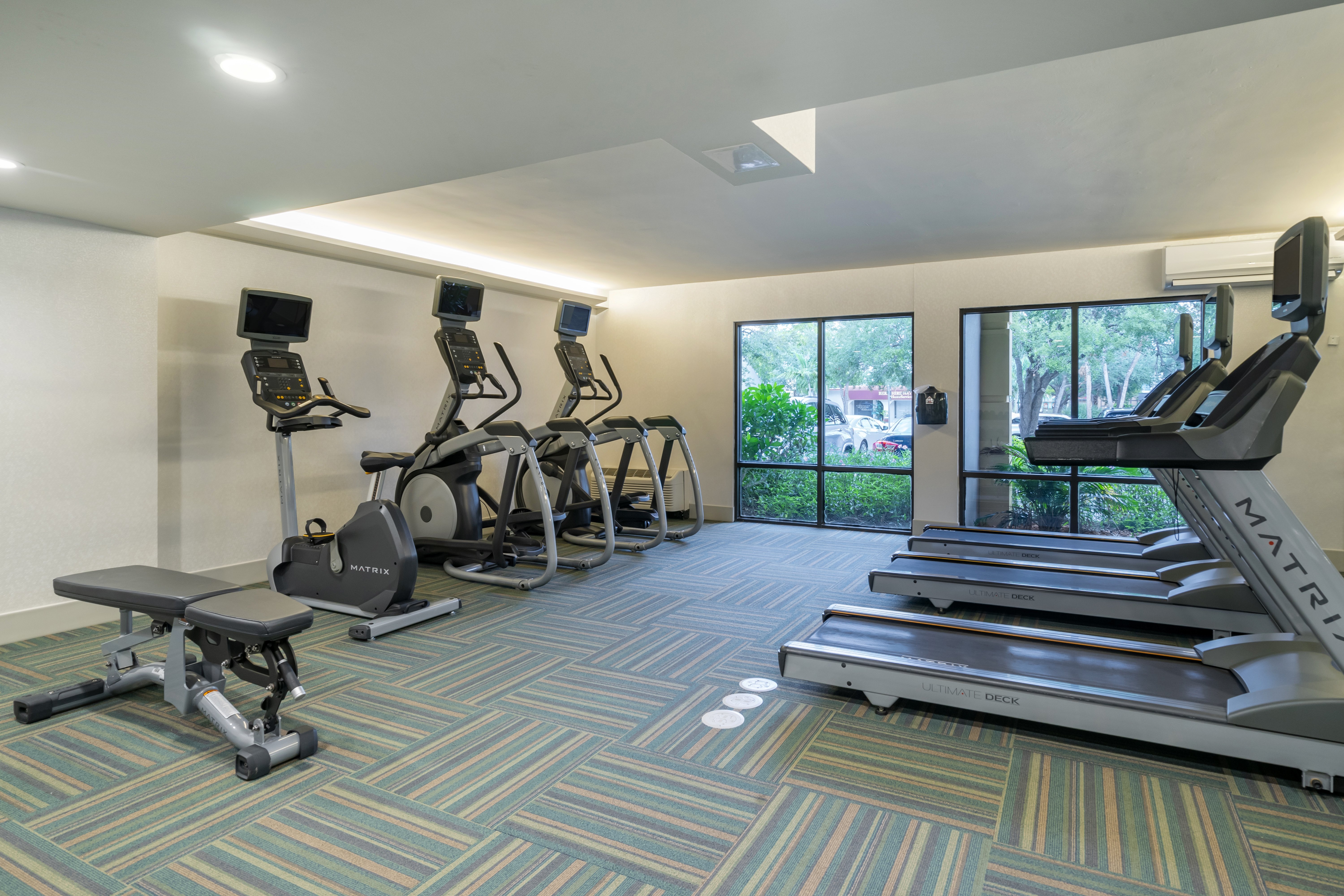 Holiday Inn Express Cape Coral-Fort Myers Area 34/53