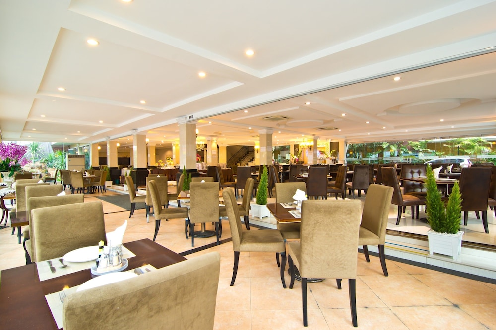 Lk Mantra Pura Resort 53/65