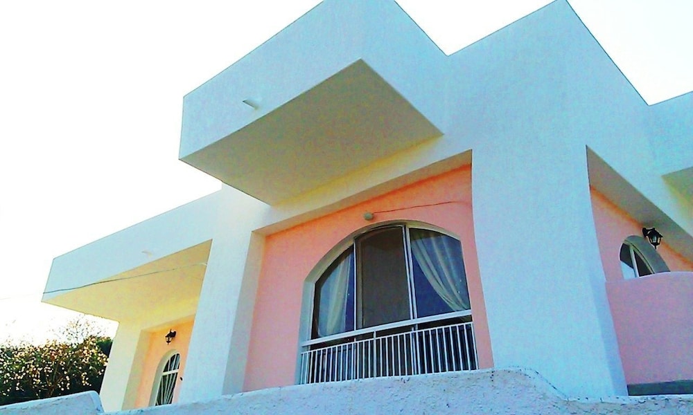VILLA KONAKI 4/36