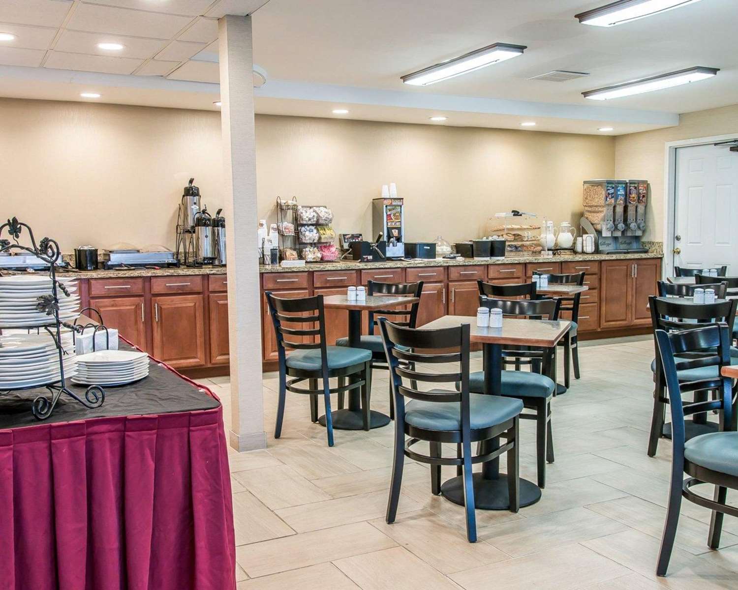 Clarion Inn I-94 near Expo Center 21/25
