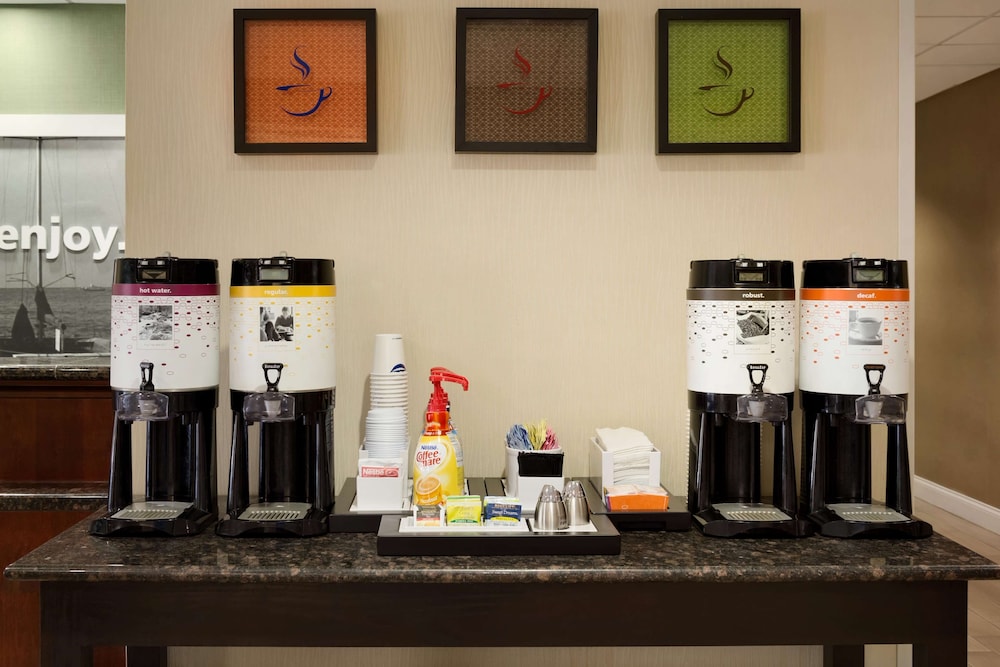 Hampton Inn And Suites 22/34