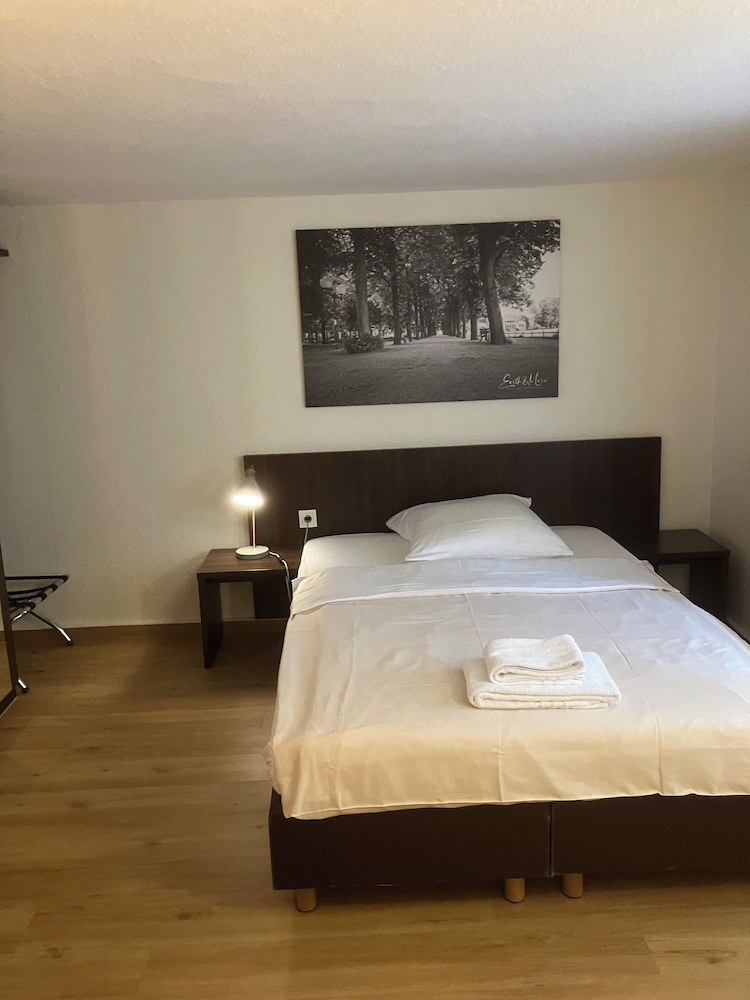 Hotel Mercedes 20/52