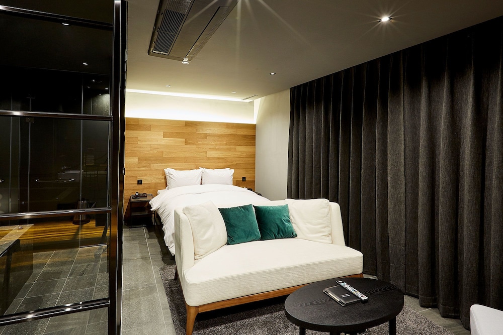 Hotel The Artist Yeoksam 13/50