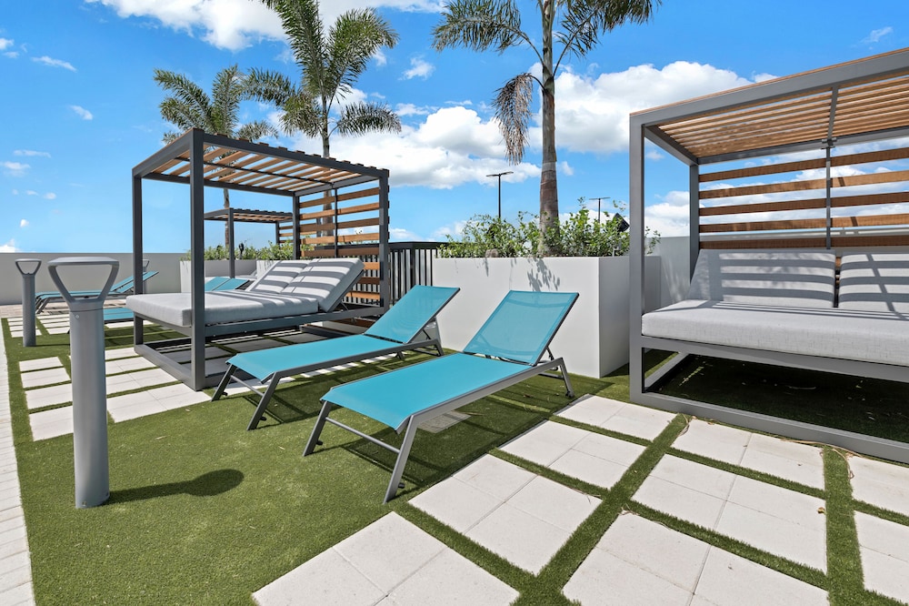 Provident Grand Luxury Short Term Residences 25/50