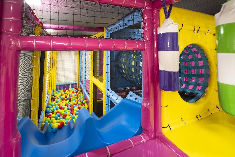 Family Apartments by Astoria Hotel & Medical Spa 41/50