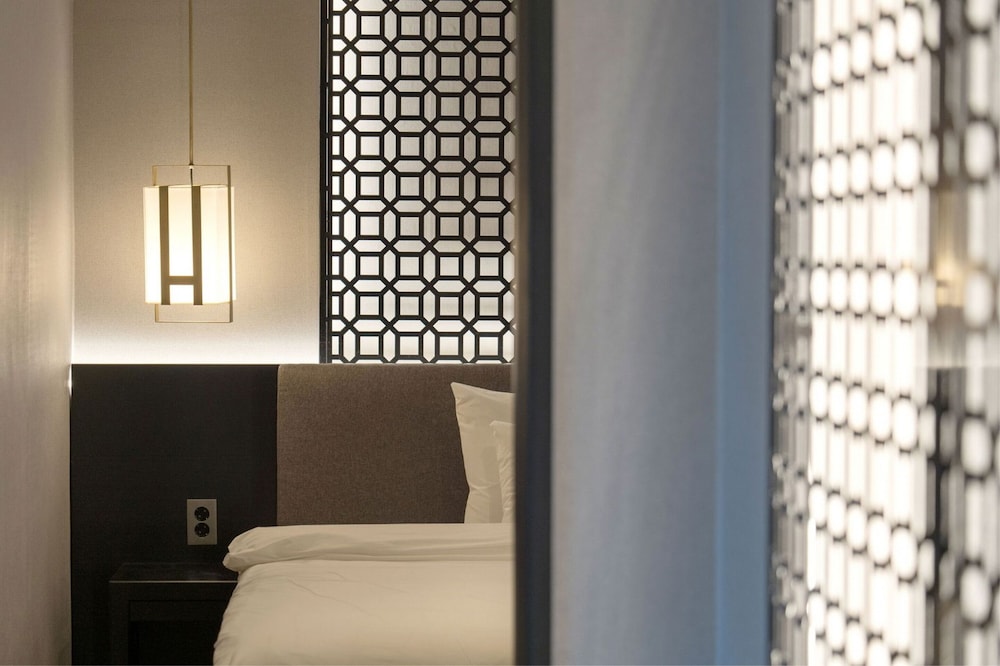 Dignity Hotel 28/70
