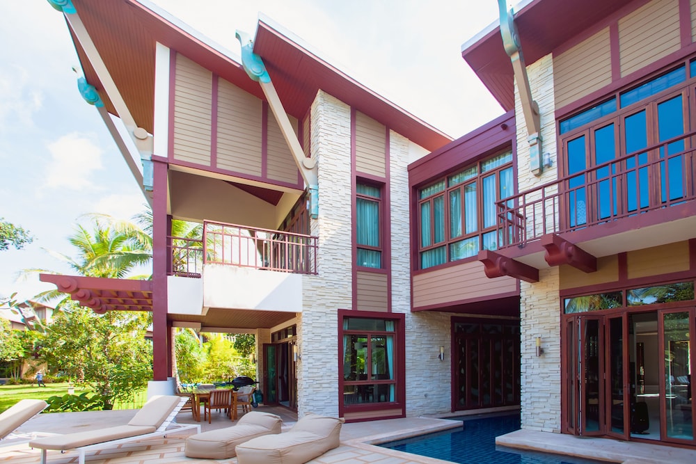 Amatapura Beach Villa 1 11/59