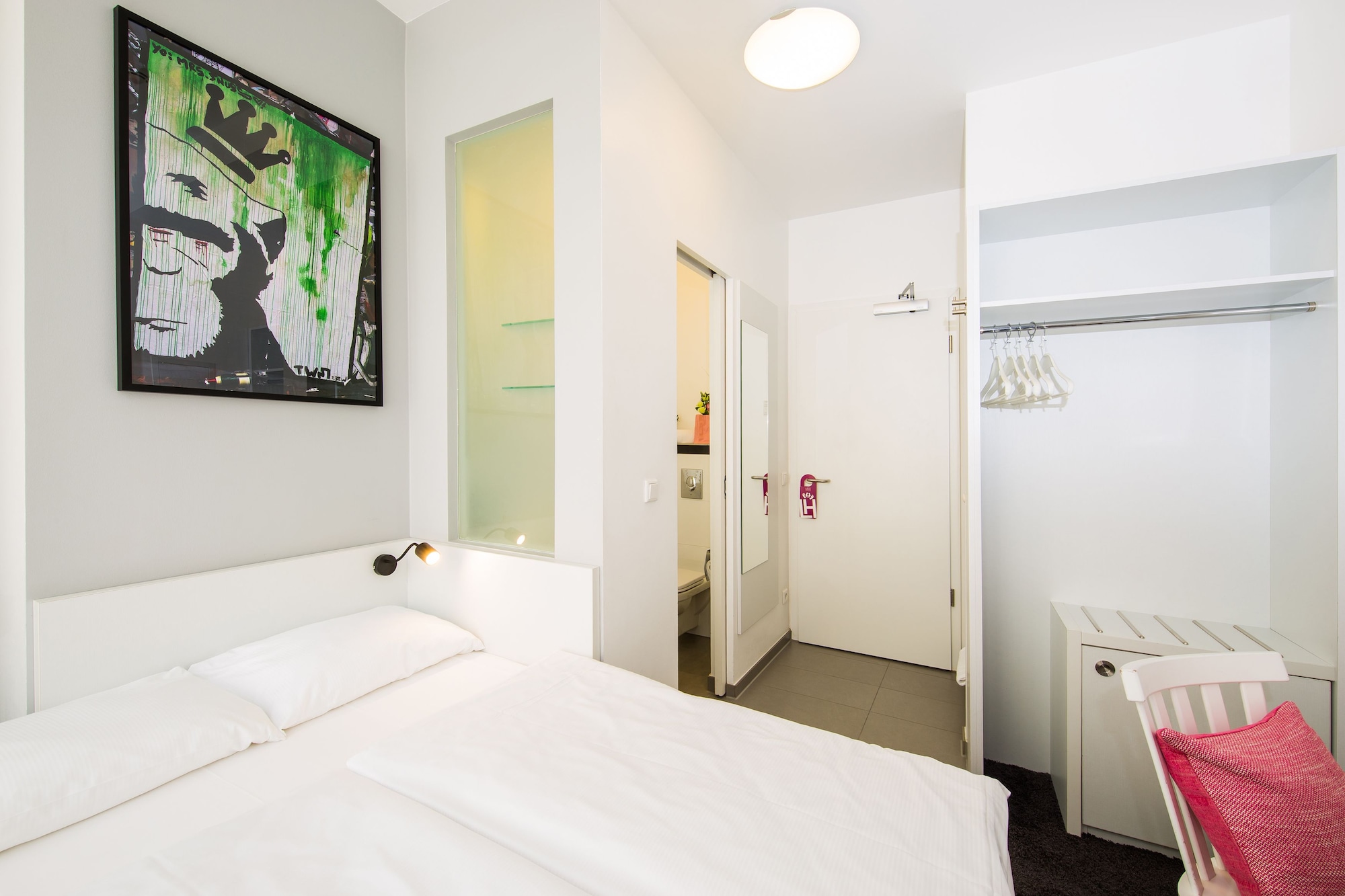 Xs, Calm، CALMA Berlin Mitte 3/8