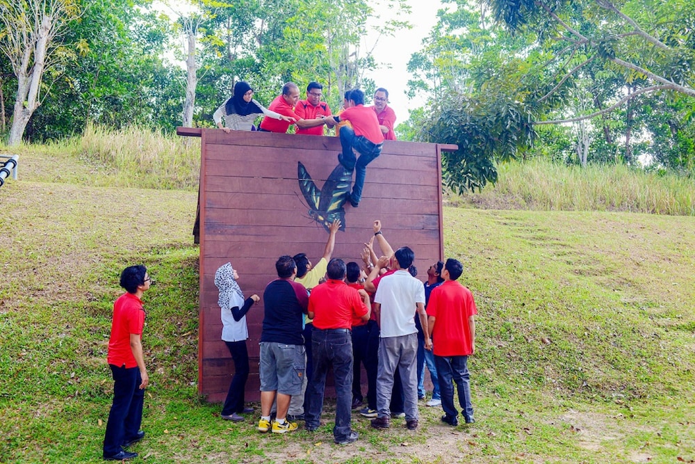 Nilai Springs Resort Hotel 54/57