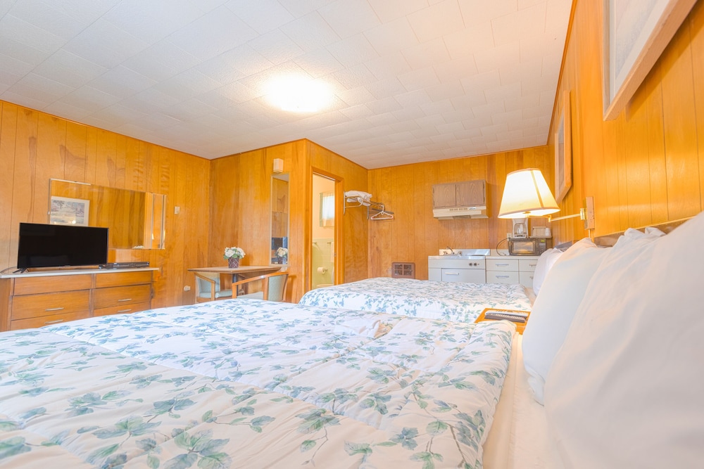 Parkside Motel by OYO Meadville Conneaut Lake 24/50