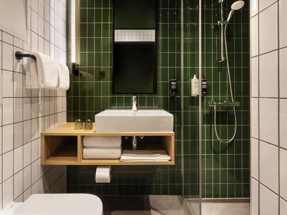 IBIS STYLES COPENHAGEN ORESTAD 44/45