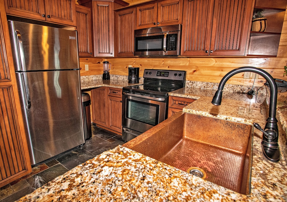 The Lodges at Cresthaven 53/60