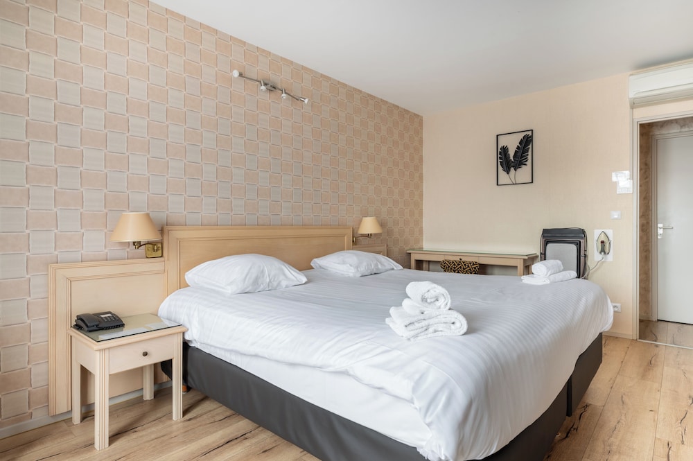 غرفة سوبيريور عائلية بسرير كوين وسرير فردي، Hostellerie Du Mont Aime 8/10